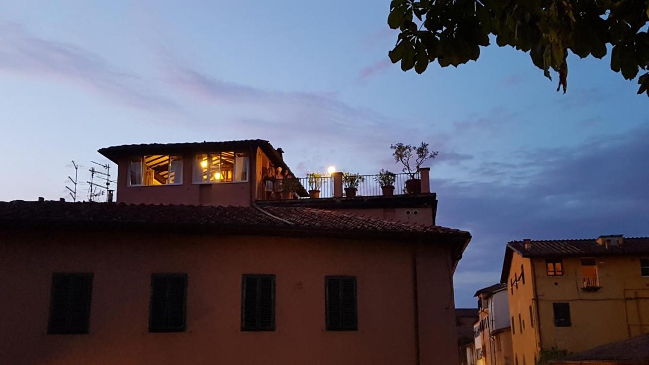 卢卡La Terrazza Fra Le Torri公寓 外观 照片