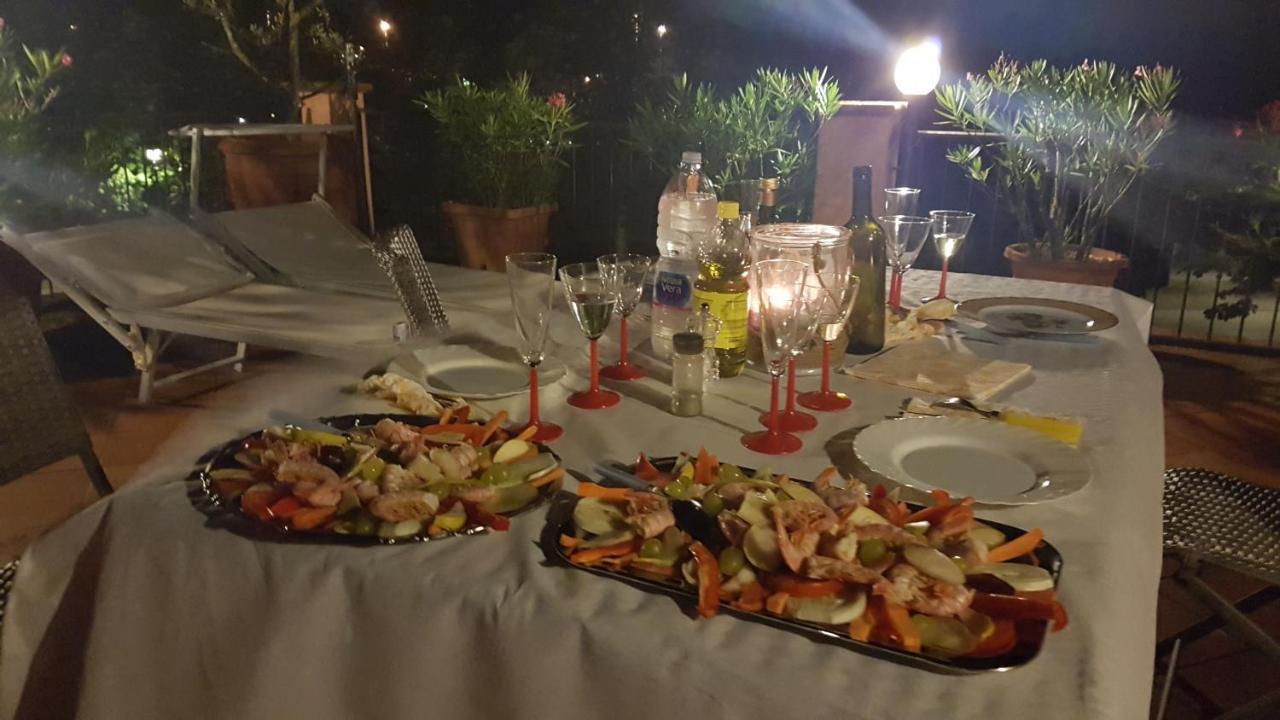 卢卡La Terrazza Fra Le Torri公寓 外观 照片