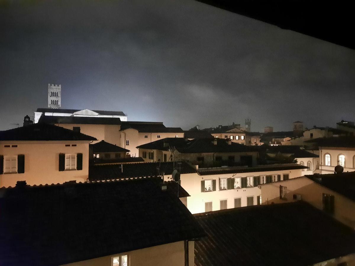 卢卡La Terrazza Fra Le Torri公寓 外观 照片