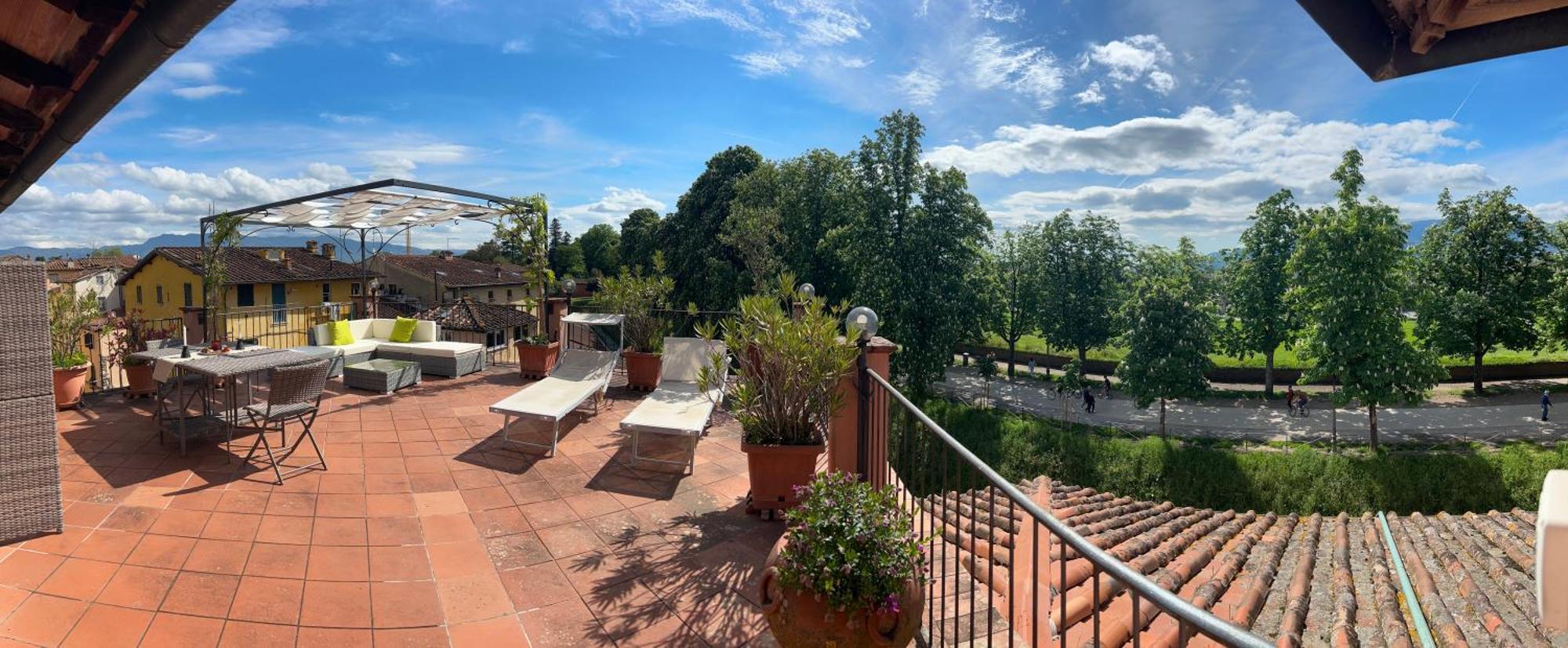 卢卡La Terrazza Fra Le Torri公寓 外观 照片