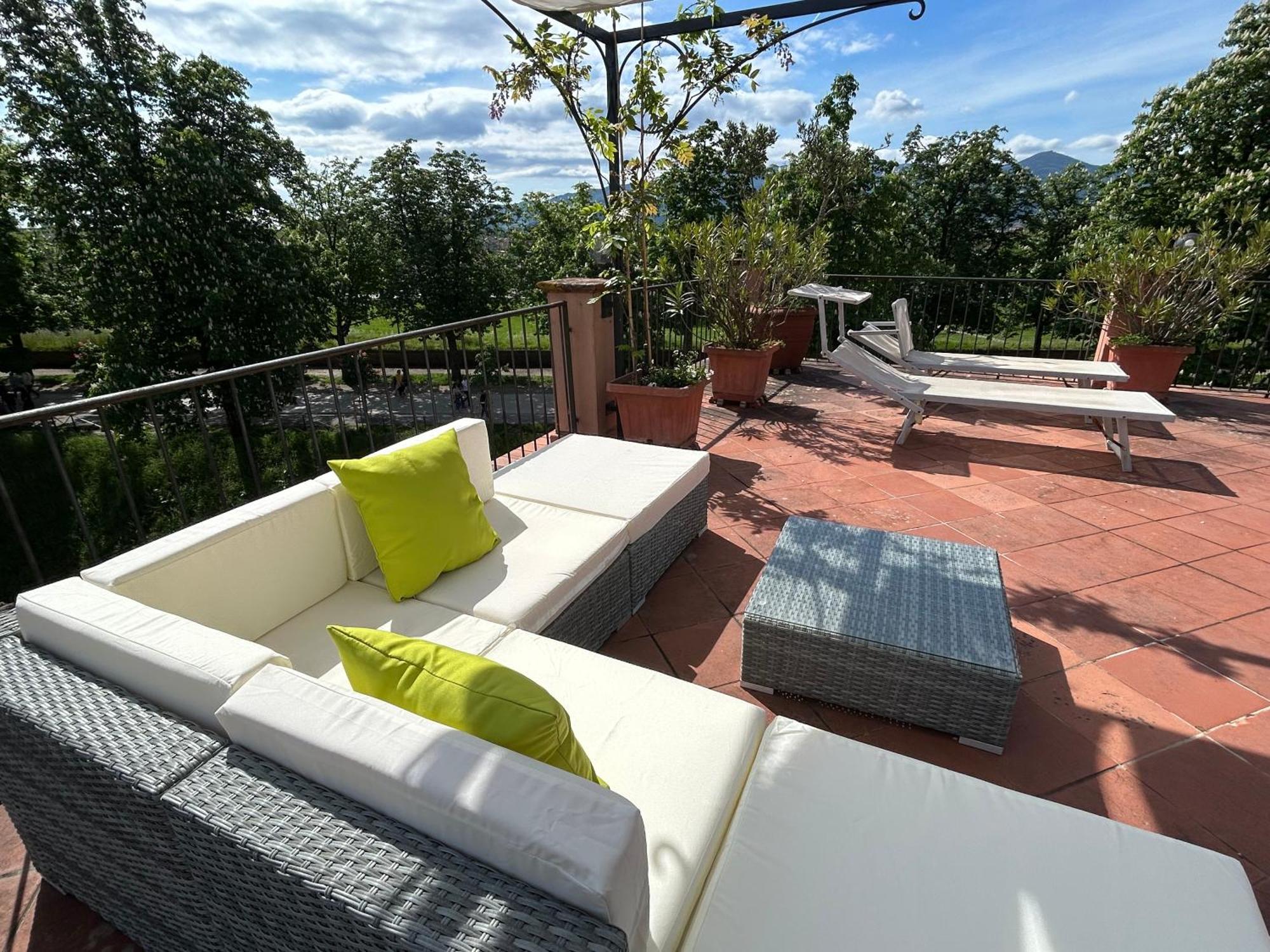 卢卡La Terrazza Fra Le Torri公寓 外观 照片