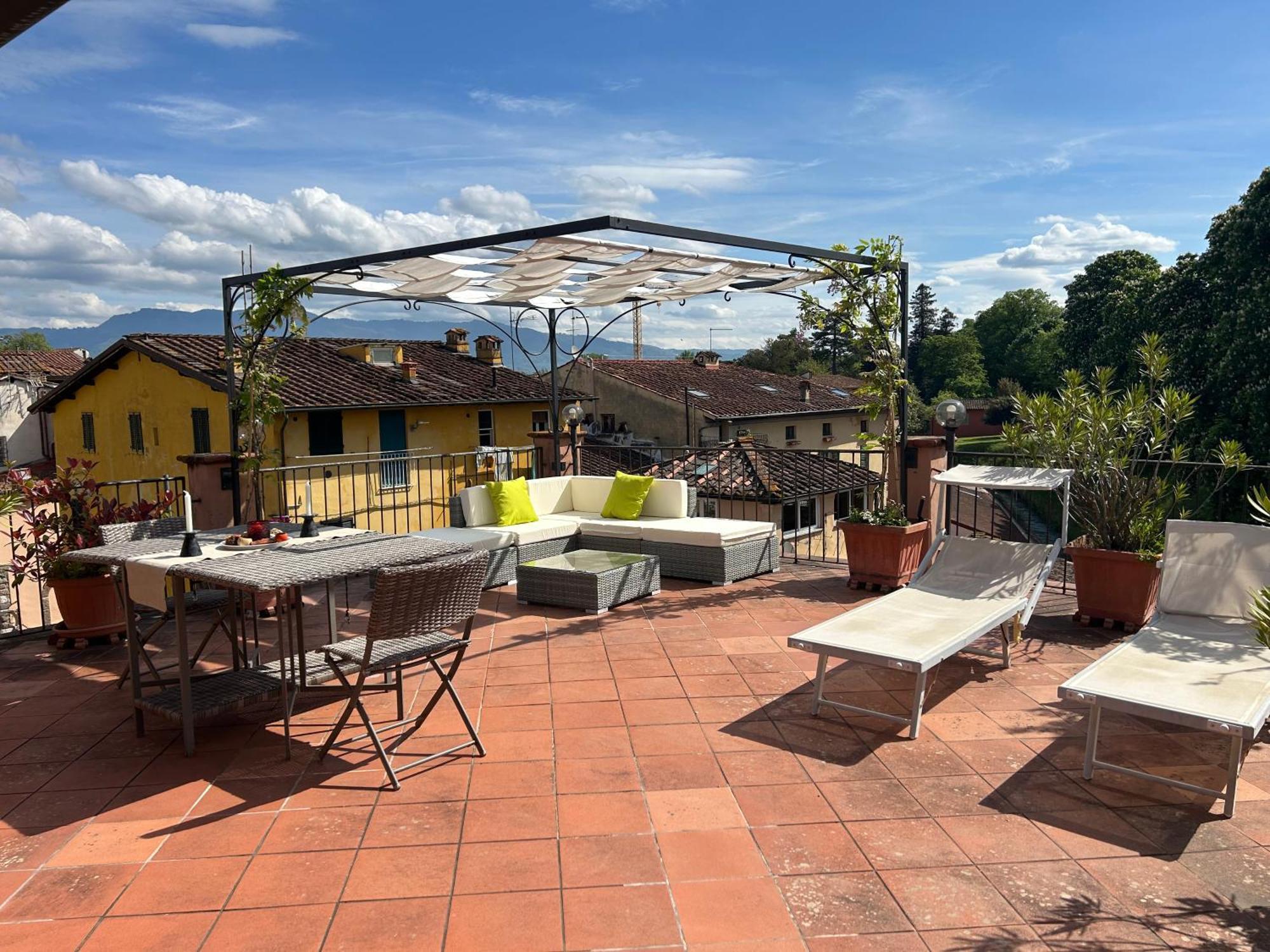 卢卡La Terrazza Fra Le Torri公寓 外观 照片