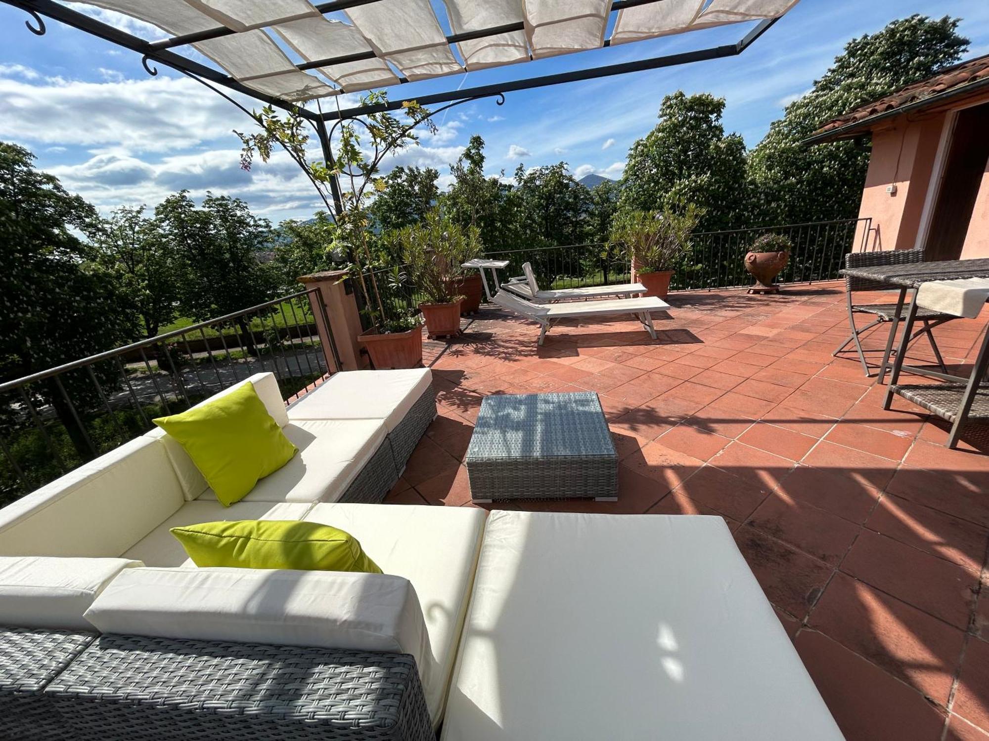 卢卡La Terrazza Fra Le Torri公寓 外观 照片