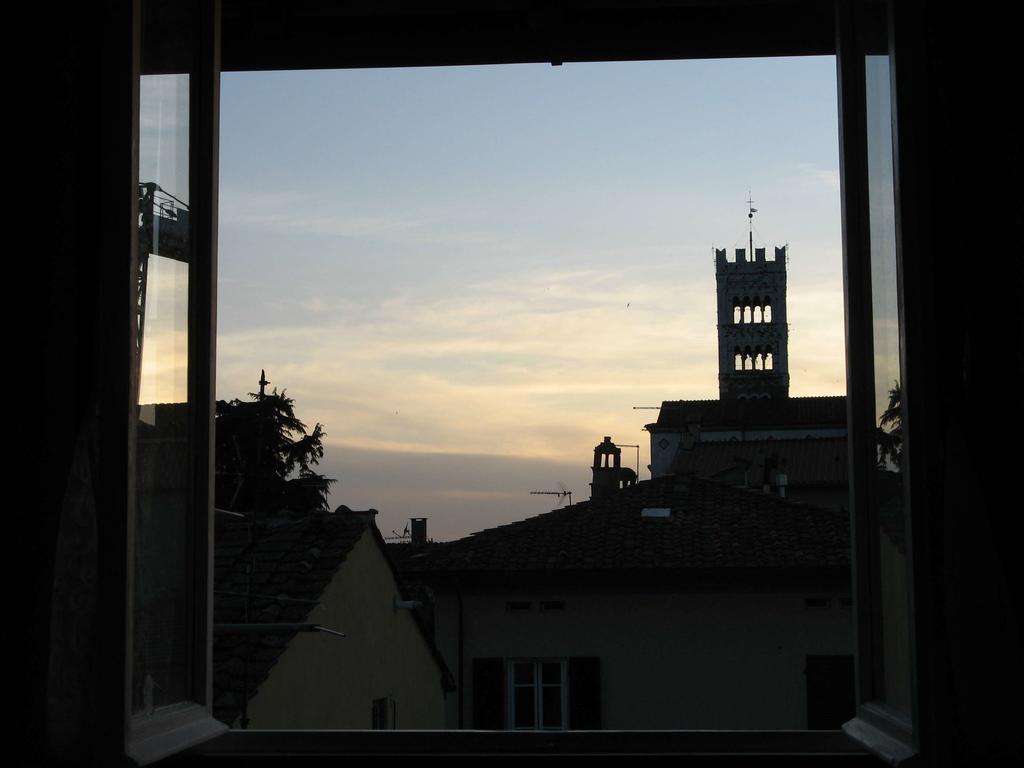 卢卡La Terrazza Fra Le Torri公寓 外观 照片